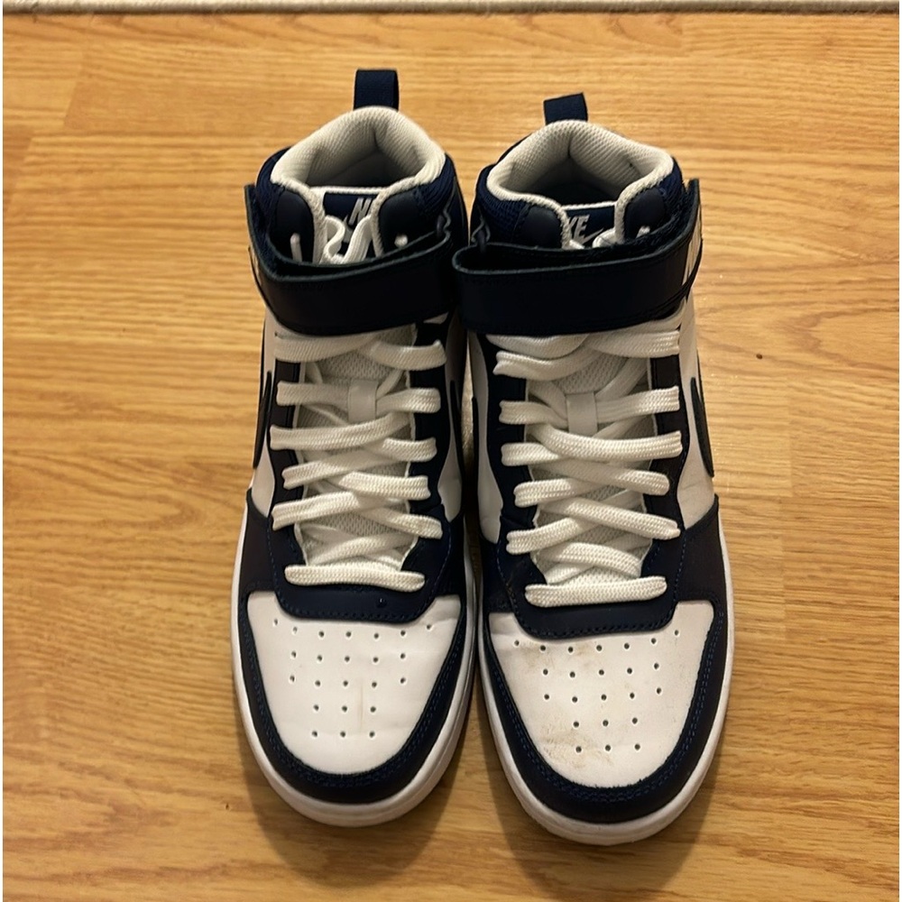 Big Kids Nike Court Borough Mid 2